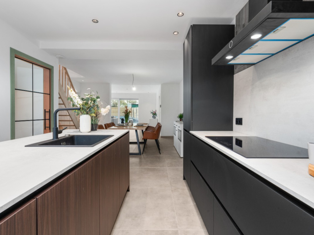 Rossevaalstraat - 91 - - 9280