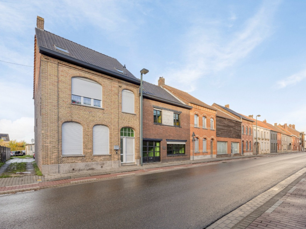 Rijksweg - 90 - - 8710