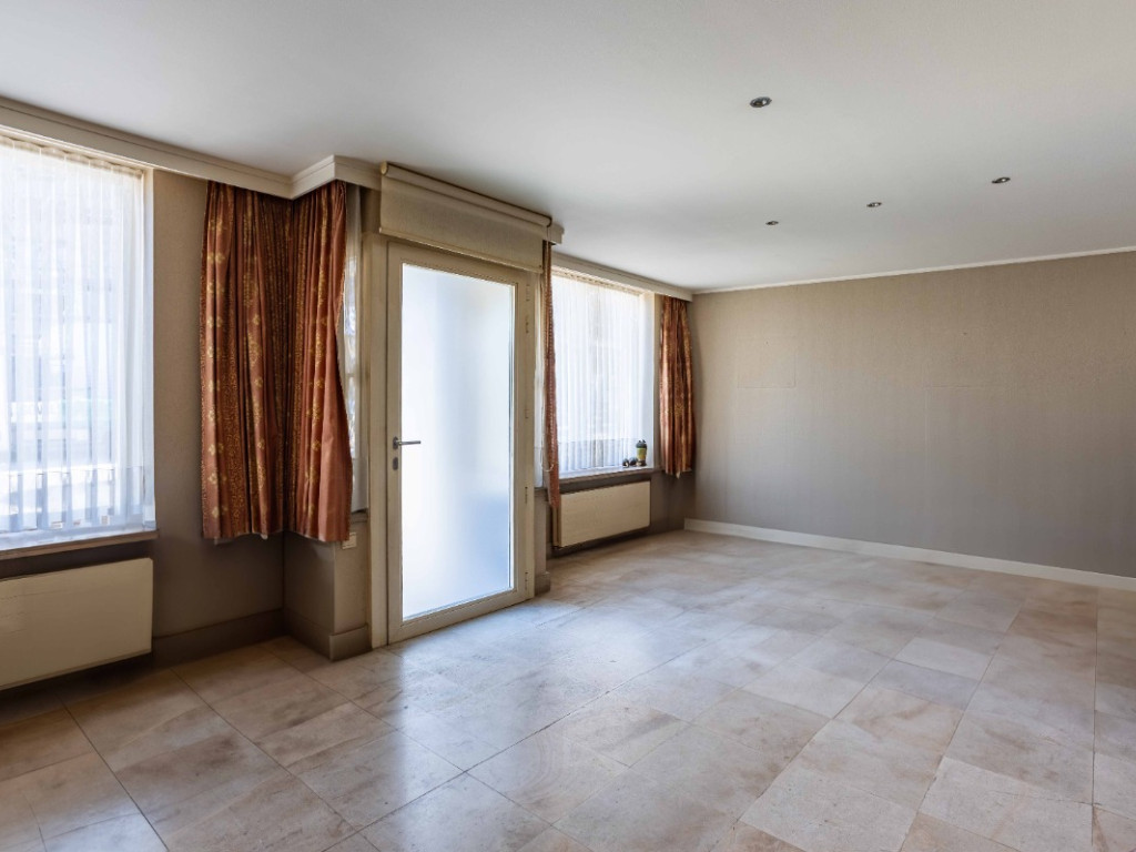 Avelgemstraat - 10 - - 8550