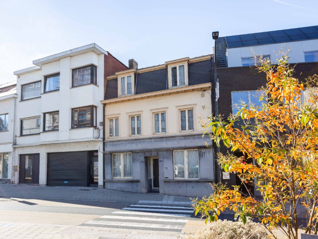 Avelgemstraat - 10 - - 8550