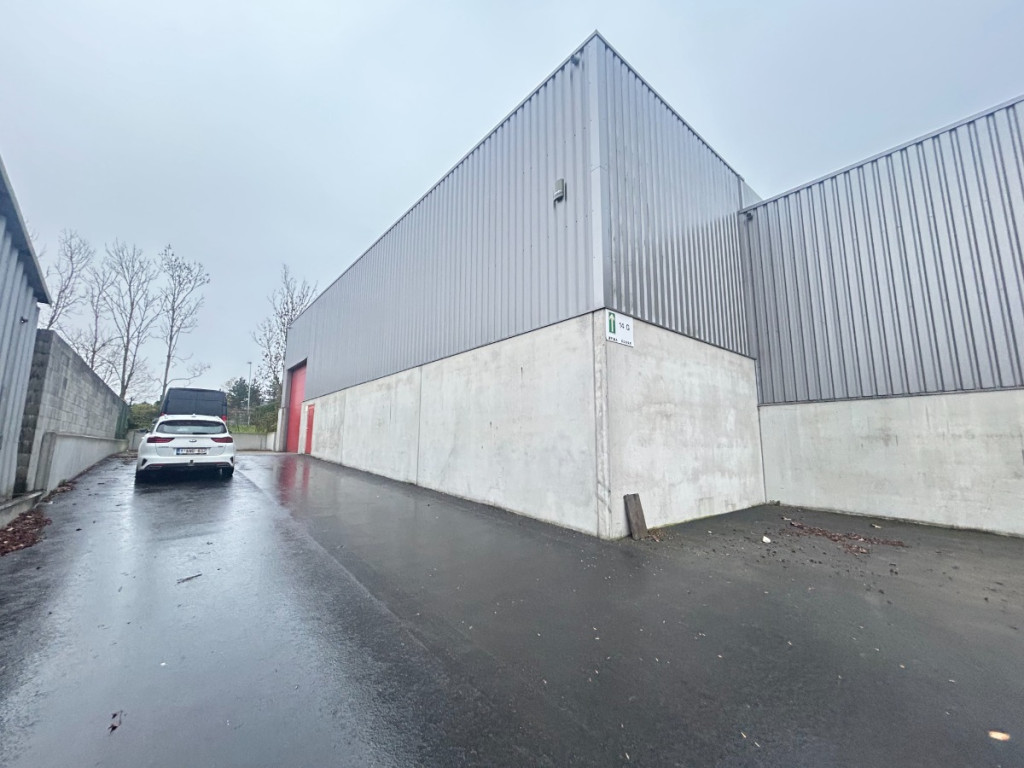 Nijverheidslaan - 14F - - 8890