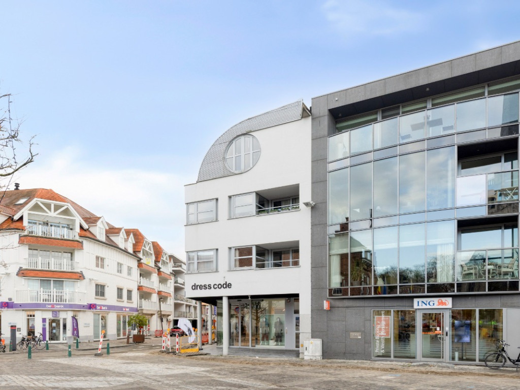 Markt - 1 - 31 - 8790