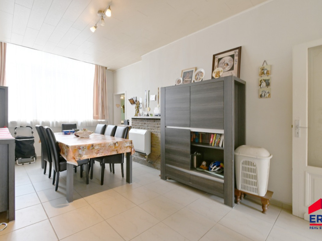 Zuidmoerstraat - 16 - - 9900