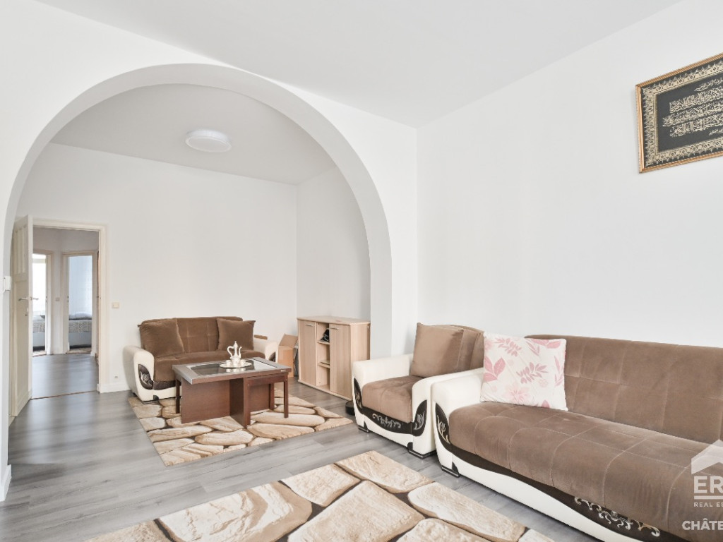 Rue des Palais - 123 - - 1030