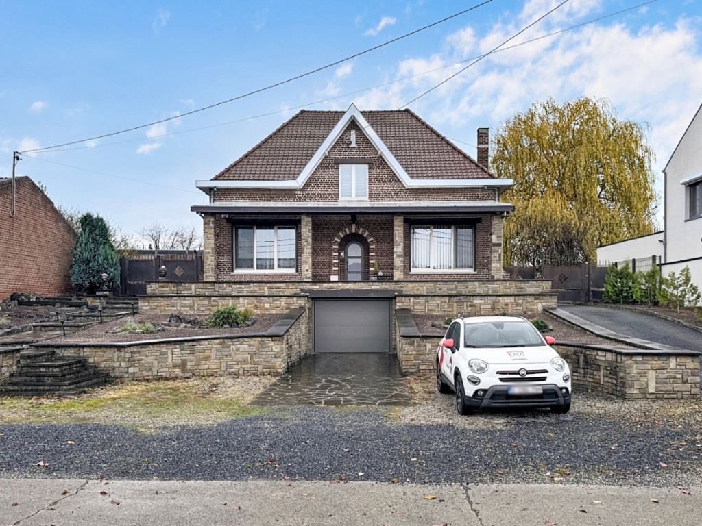 Chaussée de Bruxelles - 713 - - 6210