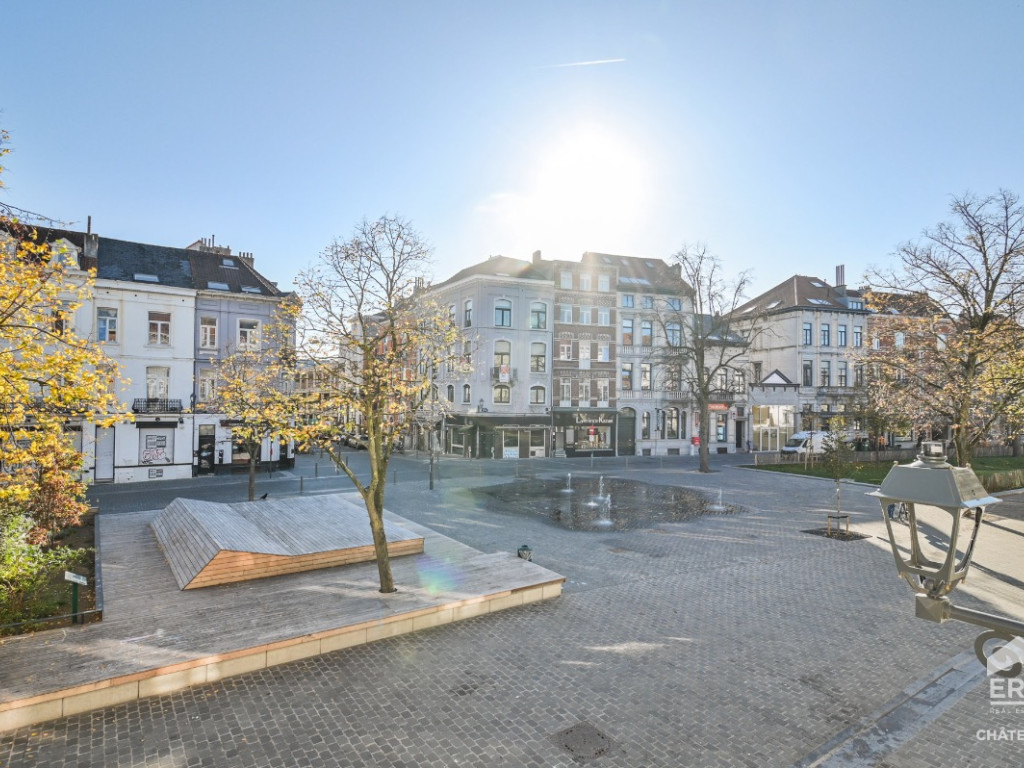 Place du Châtelain - 12 - 0 - 1050