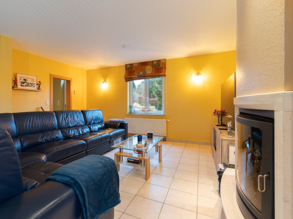 Rue de Transinne - 64 - - 6890