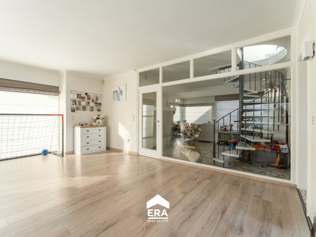 Koning Albertstraat - 128 - - 8210