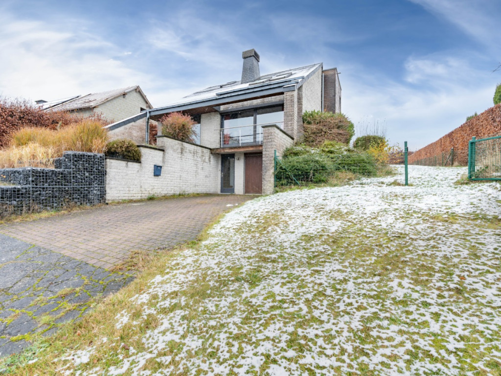 Rue de Marche - 38 - - 6640