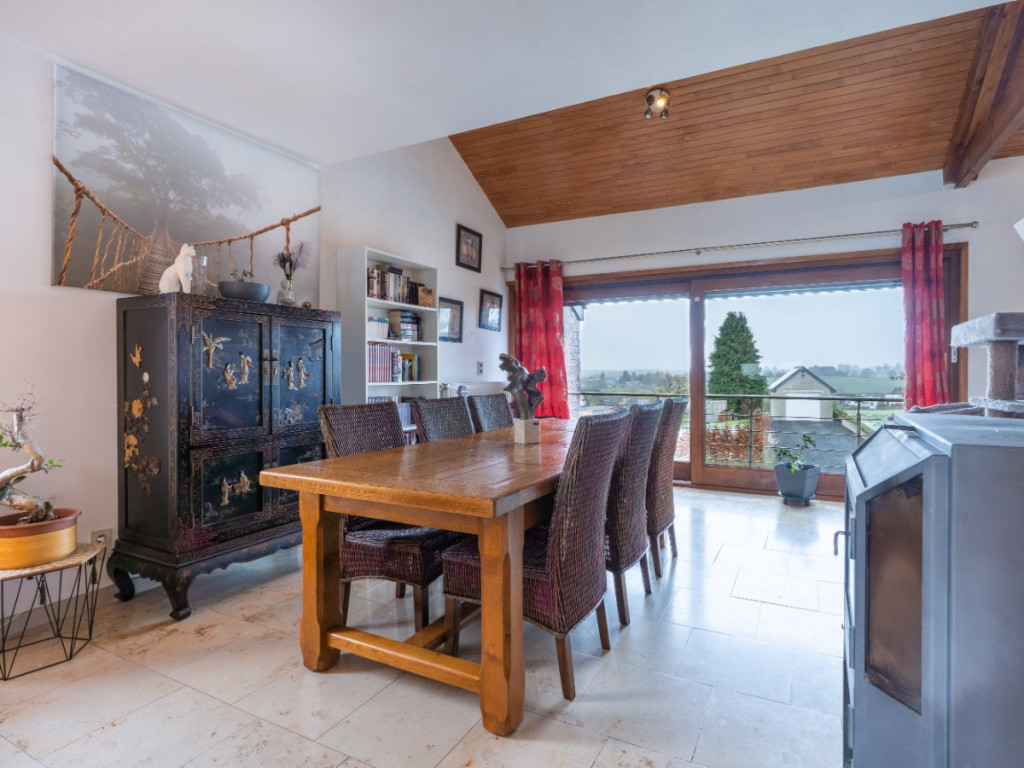 Rue de Marche - 38 - - 6640