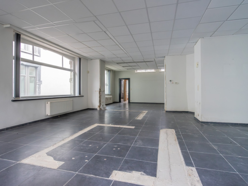 Rue Franklin Roosevelt - 17 - - 6840