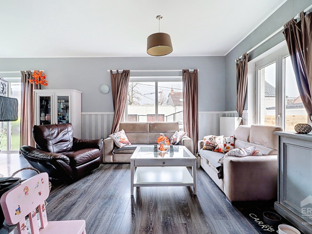 Rue de Namur - 13A - - 1470