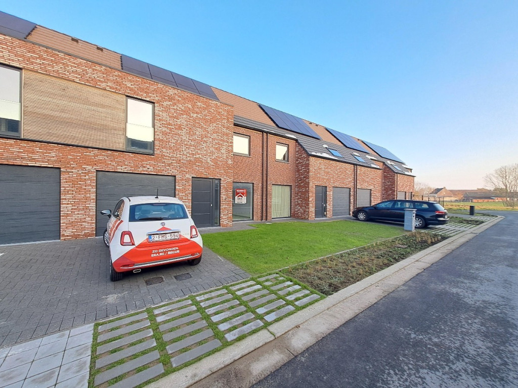 Pieter Breughelstraat - 11 - - 8550