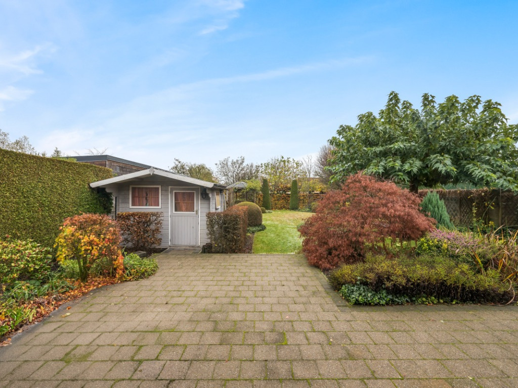 Weertstraat - 74 - - 2880