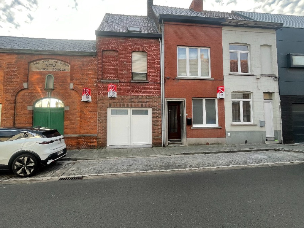 Speldenstraat - 18 - - 8940