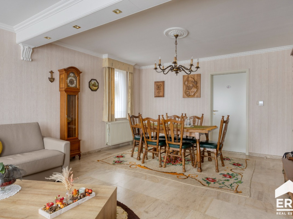 Valkstraat - 1 - - 3920