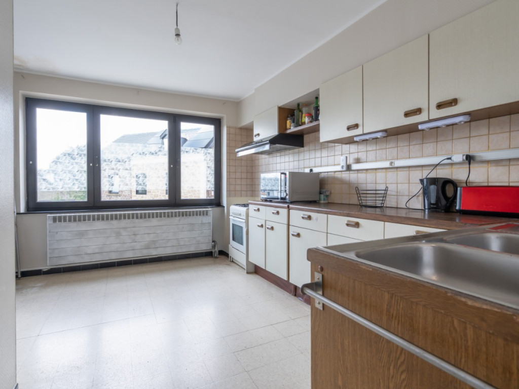 Rue Joseph Renquin - 27 - - 6600