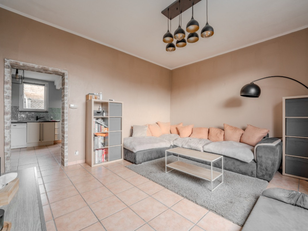 Chaussée de Tongres - 100 - - 4540