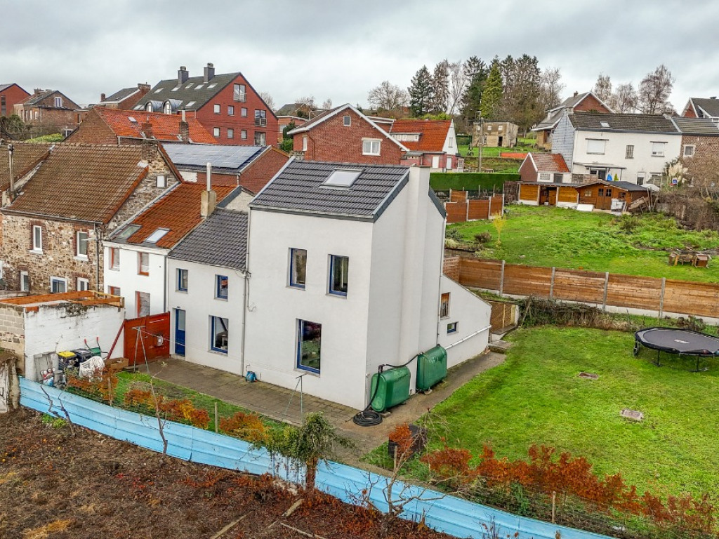 Chaussée de Tongres - 100 - - 4540