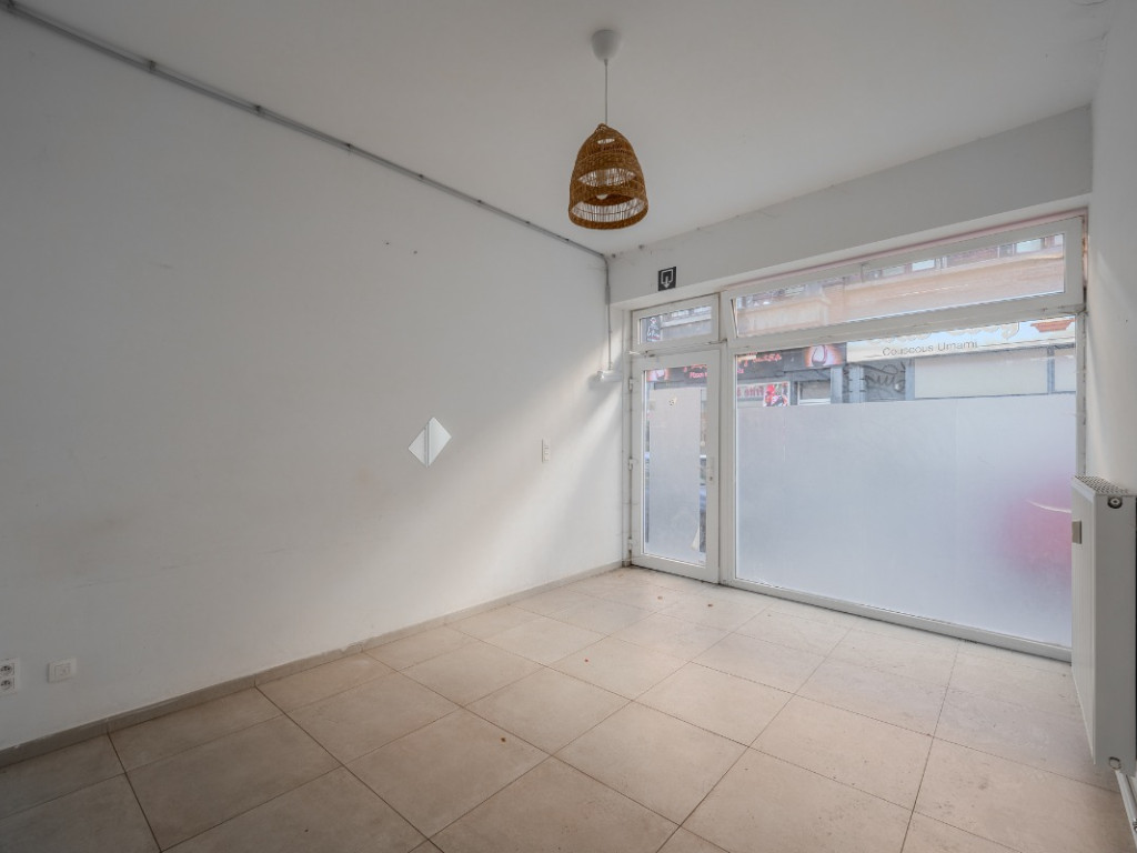 Rue Saint Léonard - 60/REZ - - 4000