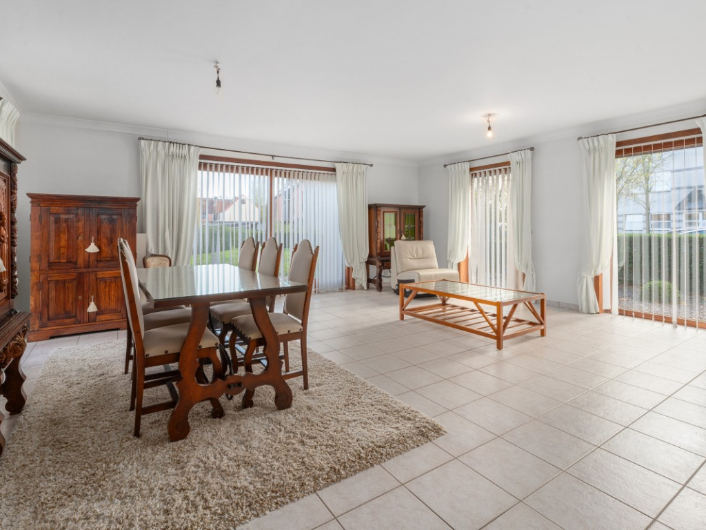 Weidestraat - 8 - - 9200