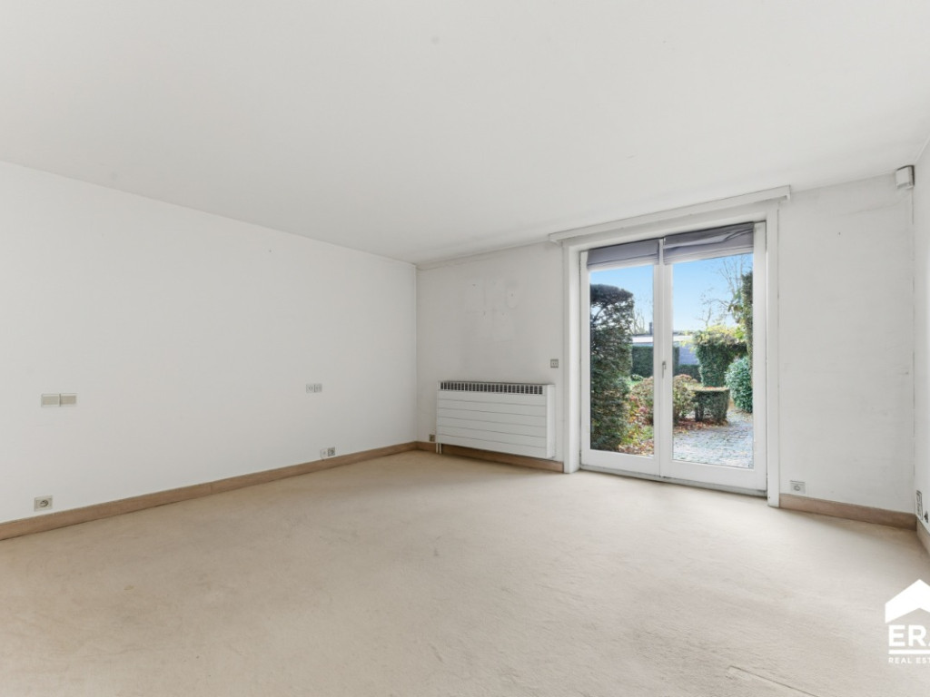 Burgemeester Deschodtlaan - 6 - - 8970