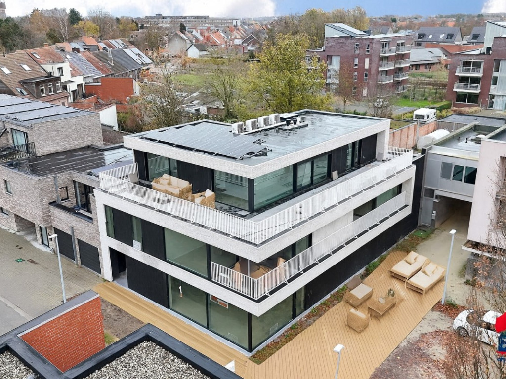 Melkerij - 78 - D+ - 9900