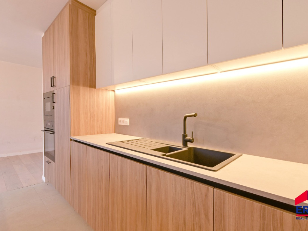 Melkerij - 78 - D - 9900