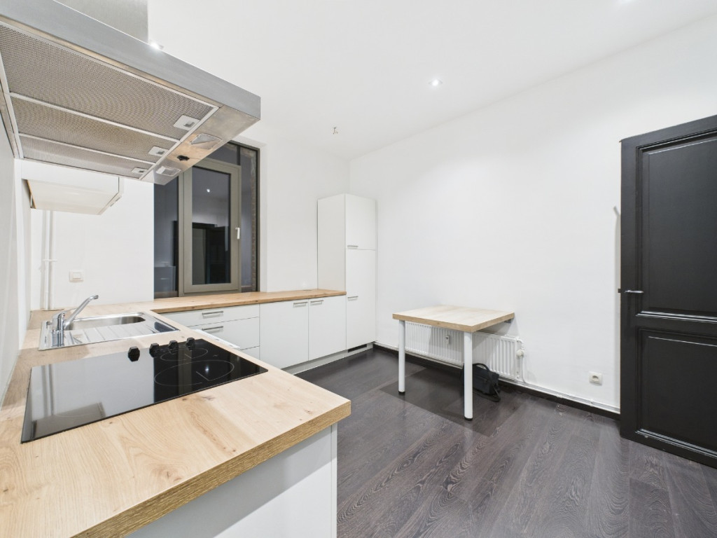 Rue Du Luxembourg - 38-02 - - 6900