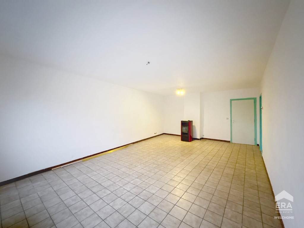 Chaussée de Valenciennes - 74 - 3 - 7800