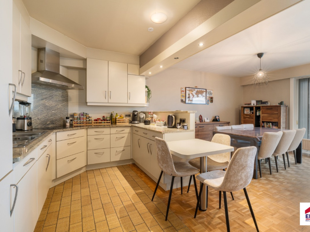 stationplein - 17 - 41 - 9470