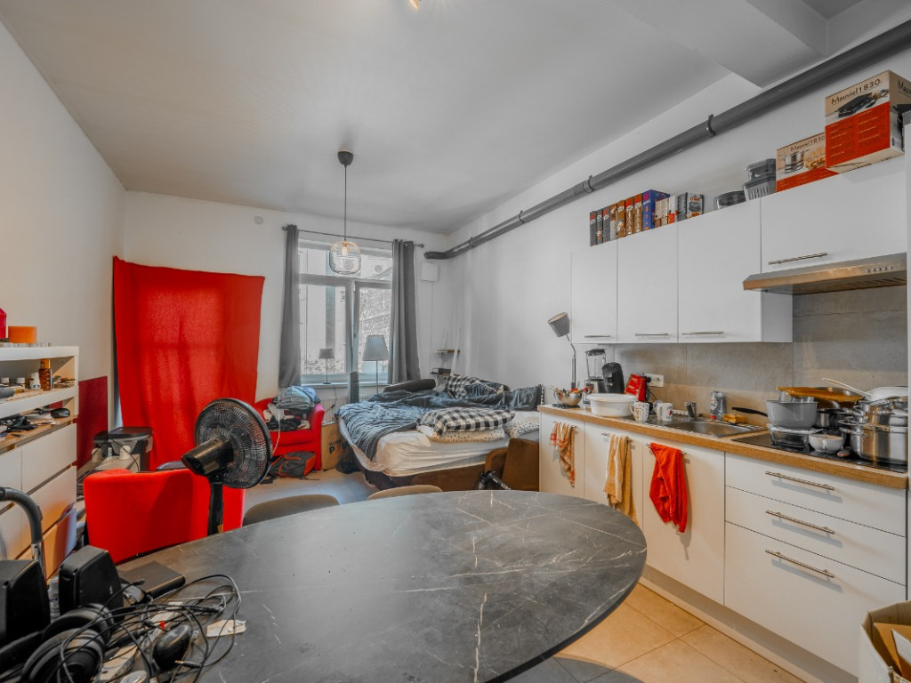 Rue Saint Léonard - 60 - 0012 - 4000