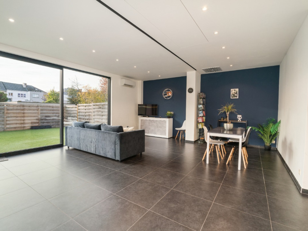 Albertlaan - 143 - 0 - 9400