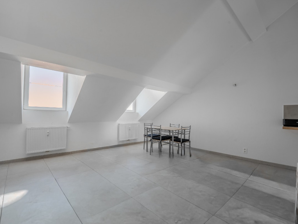 Rue Saint Léonard - 60 - 0031 - 4000