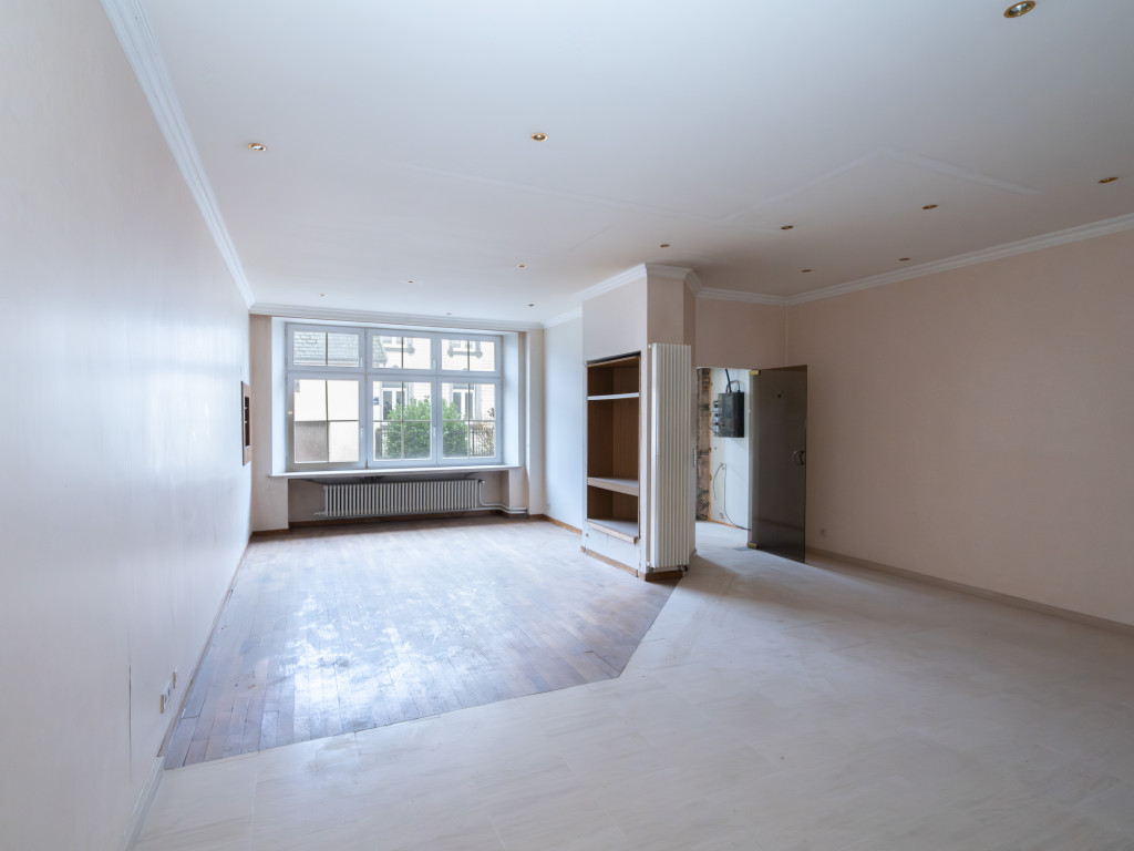 Rue Lucien Burnotte - 10 - - 6840