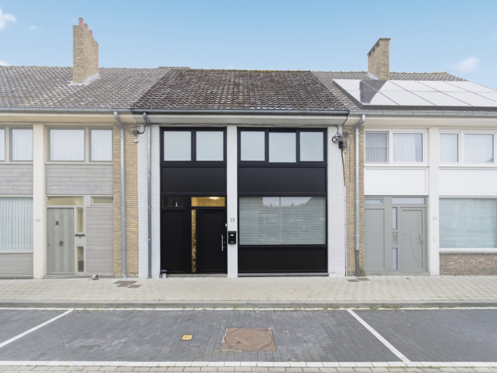 Spreeuwenbergstraat - 23 - - 8630