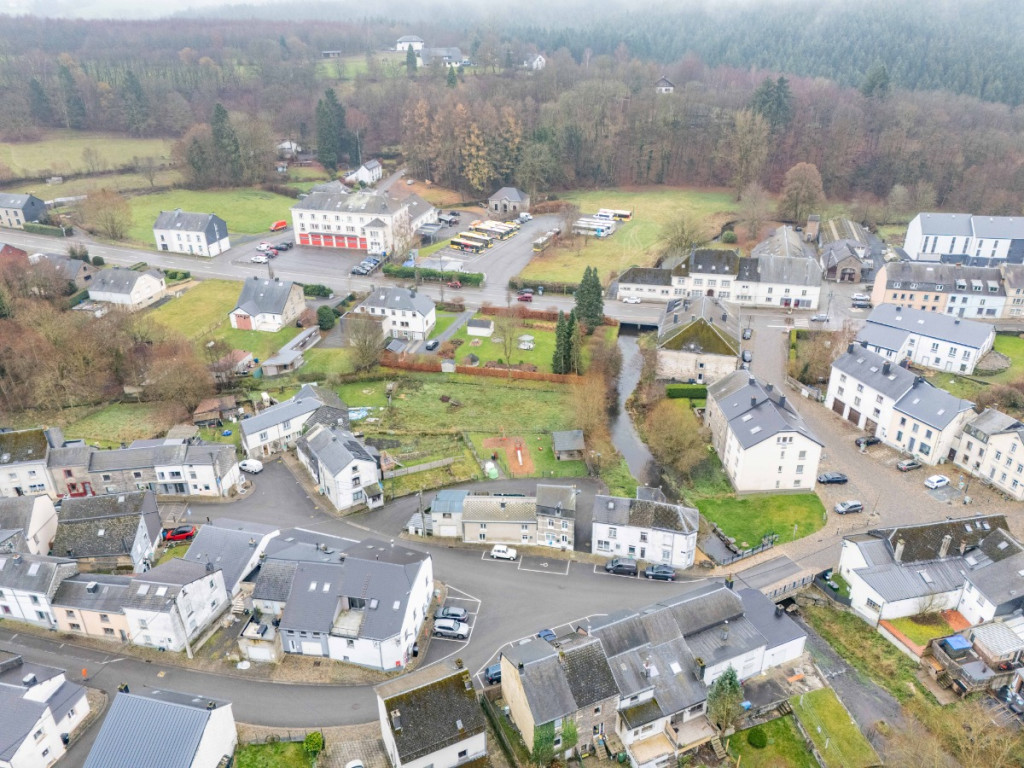 Place Faubourg - 8 - - 6840