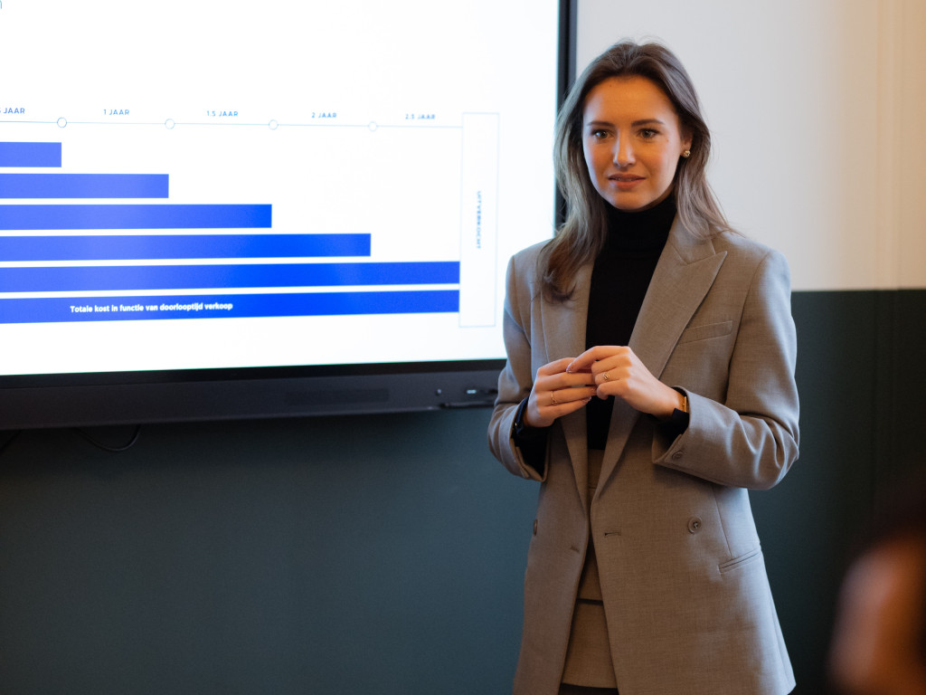 ERA collega geeft presentatie over investeren nieuwbouw