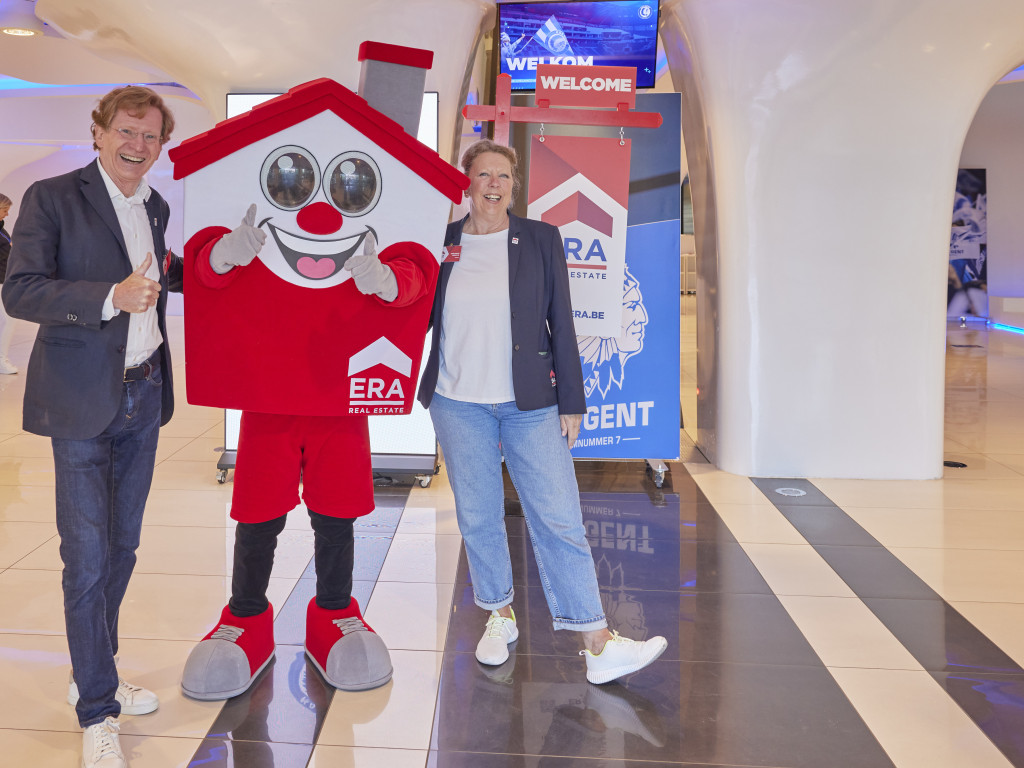ERA collega's met mascotte