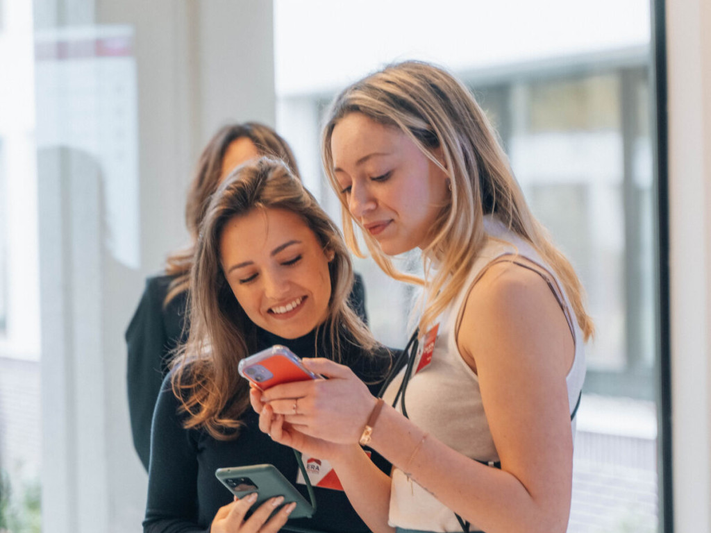 MARKETING COMMUNICATORS