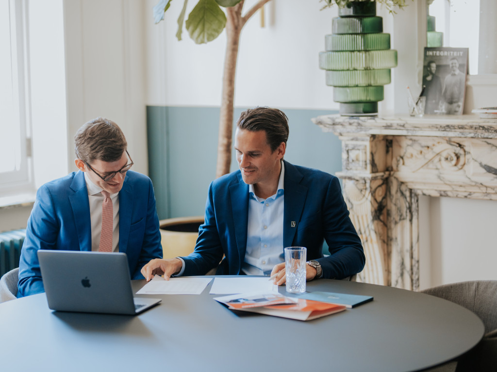 Een vertrouwelijk gesprek.