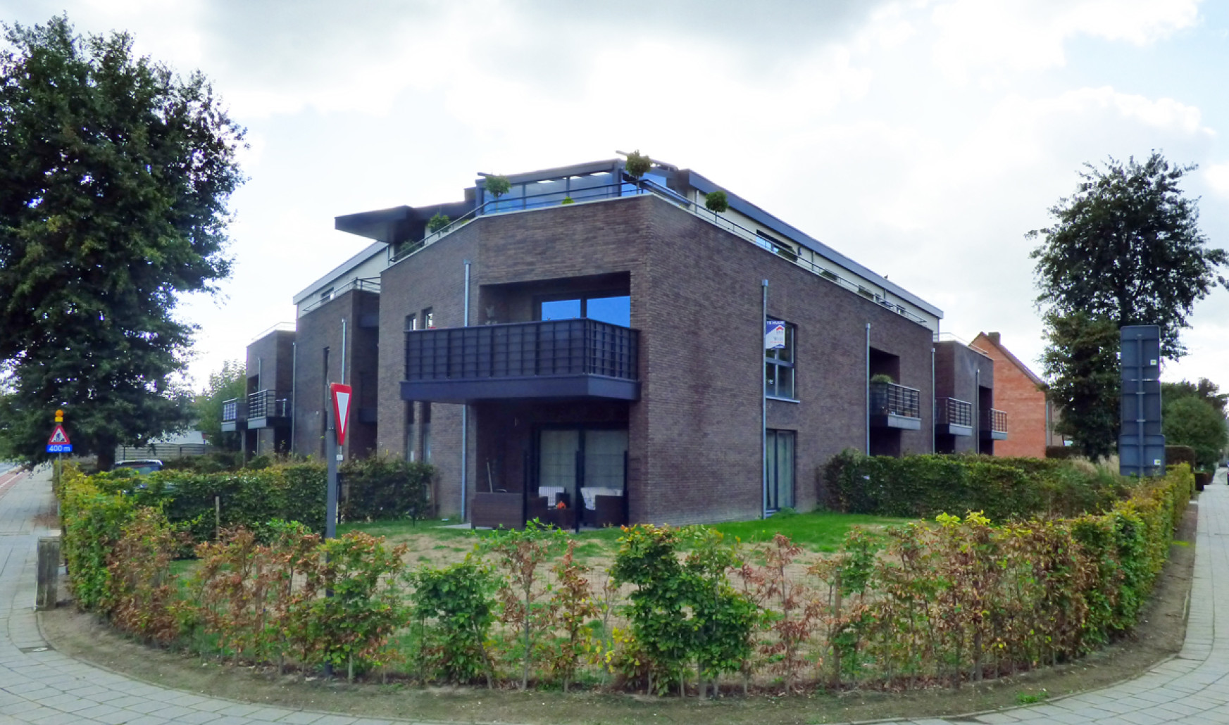 Ringlaan - 139 - bus 10 - 3900