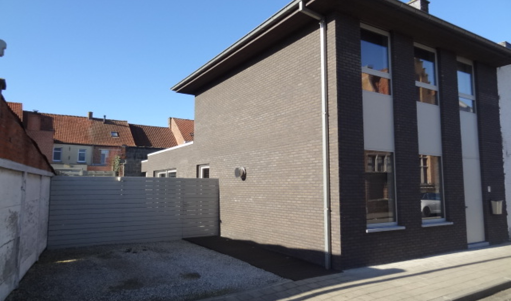 Menenstraat - 11 - - 8880