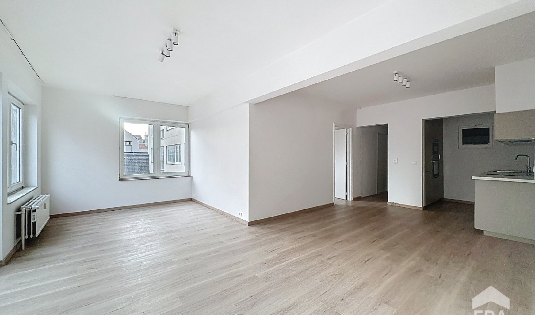 Rue Saint-Bernard - 19 - - 1060