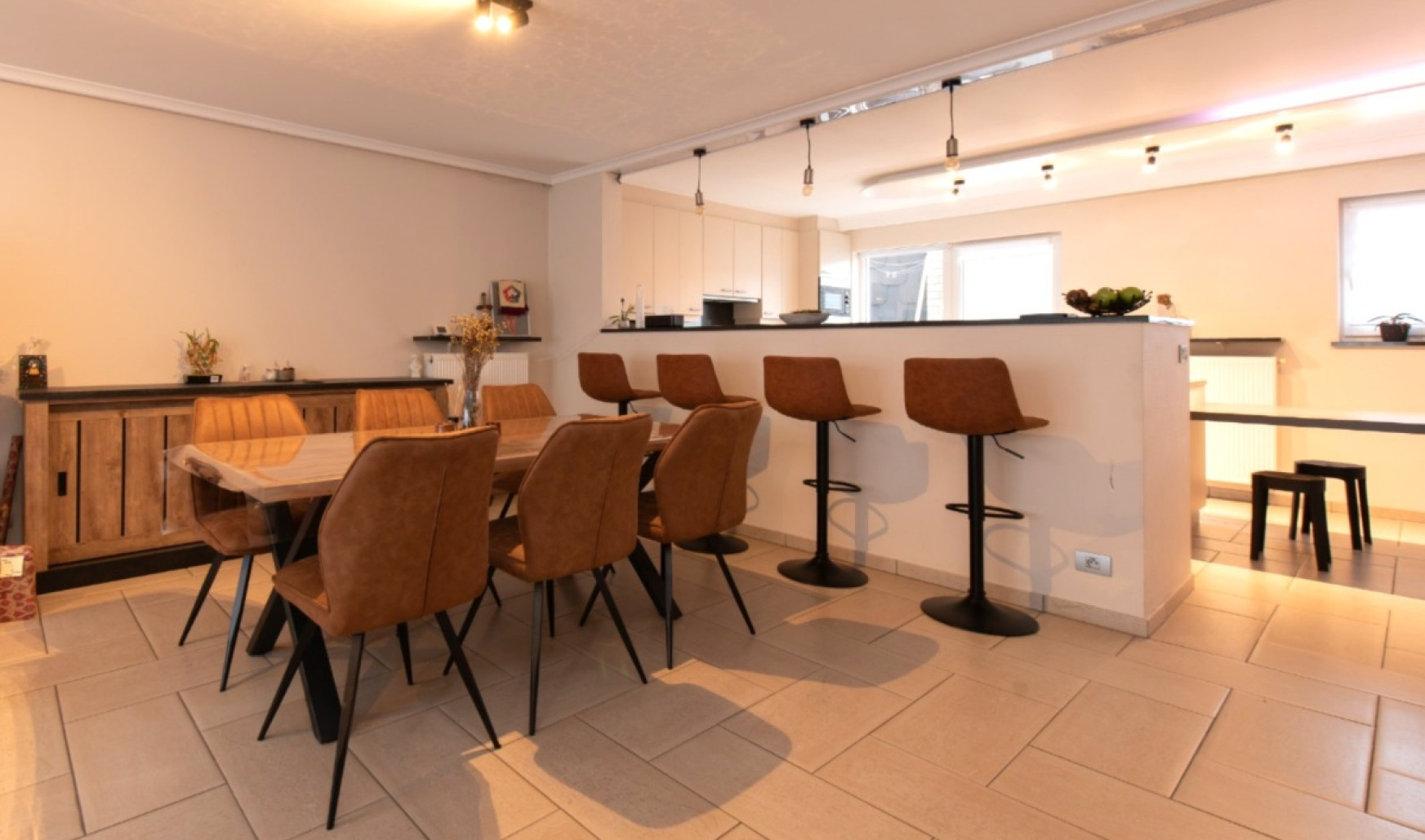 Bevrijdingsplein - 3 - 0101 - 8930