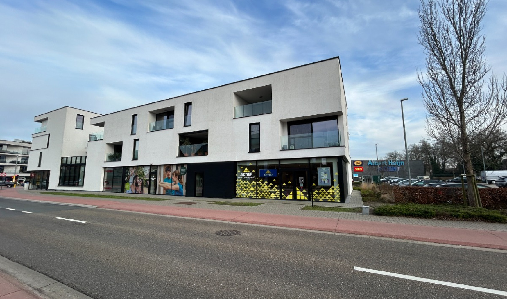 Leopoldlaan - 28 - bus 1 - 3900