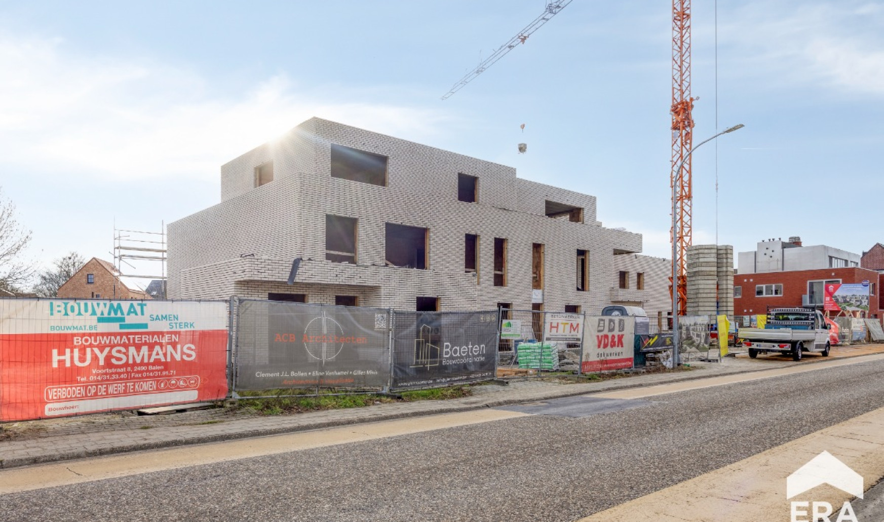 Ginderbuiten - 220 - - 003 - 2400