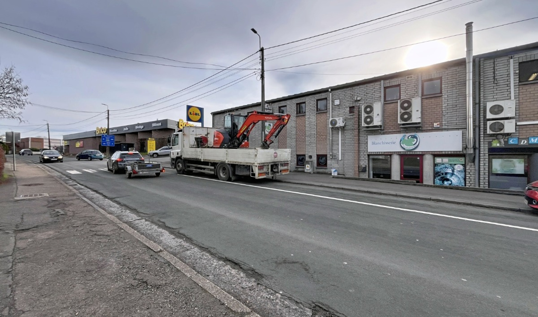 Rue Saint-Eloi - 52 - E - 4300