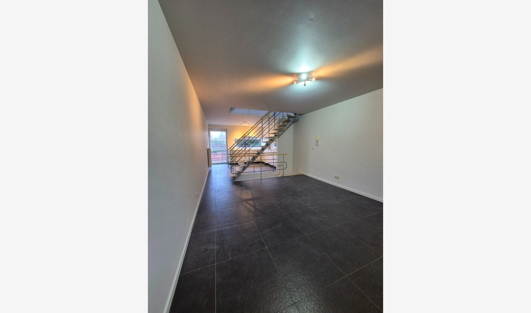 Cartonstraat - 47 - - 8900