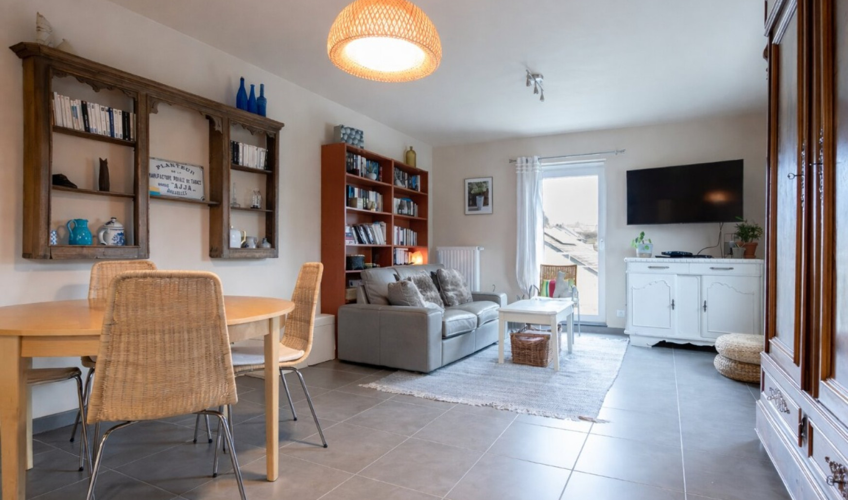 Rue Albert Claude - 13 - 6 - 6840